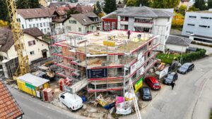 Foto des Mehrfamilienhauses in Gigerstrasse 8, 5734 Reinach, Aussenansicht Vogelperspektive