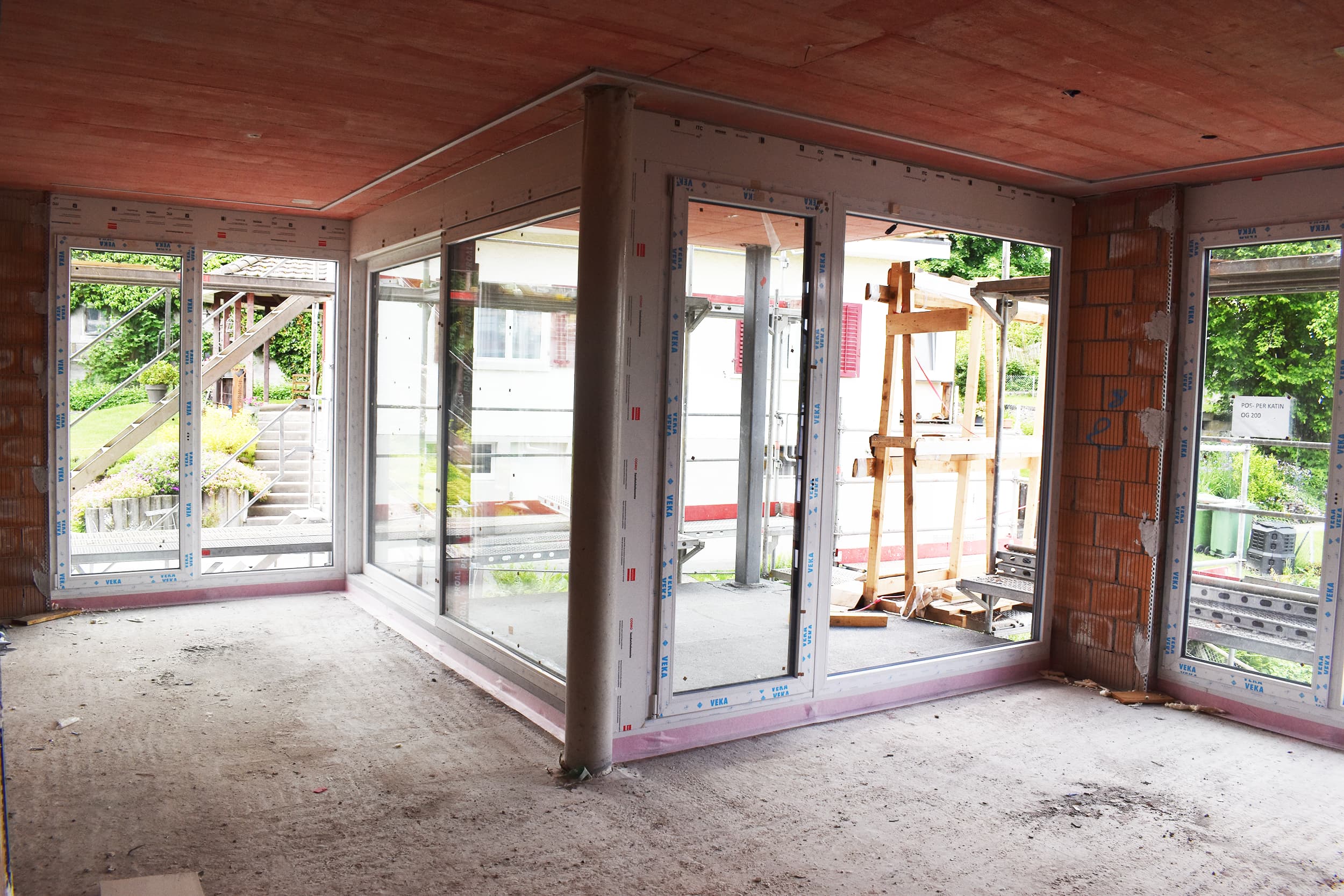 Foto der Attika 4.5 Zimmer Wohnung in Winkelstrasse 26, 5734 Reinach, mit Ausblick auf der anderen Seite der Wohnung