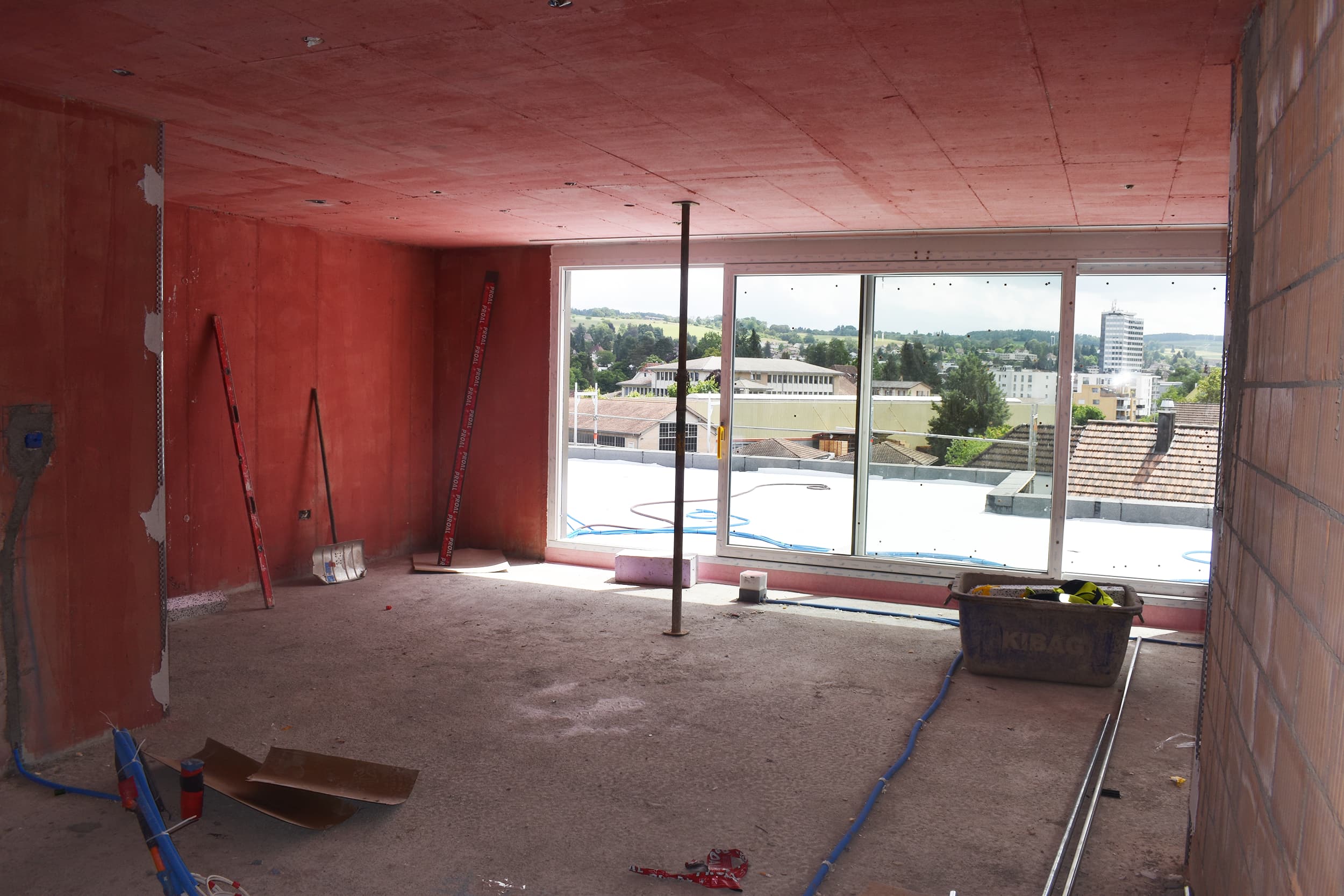 Foto der Attika 4.5 Zimmer Wohnung in Winkelstrasse 26, 5734 Reinach, mit Ausblick