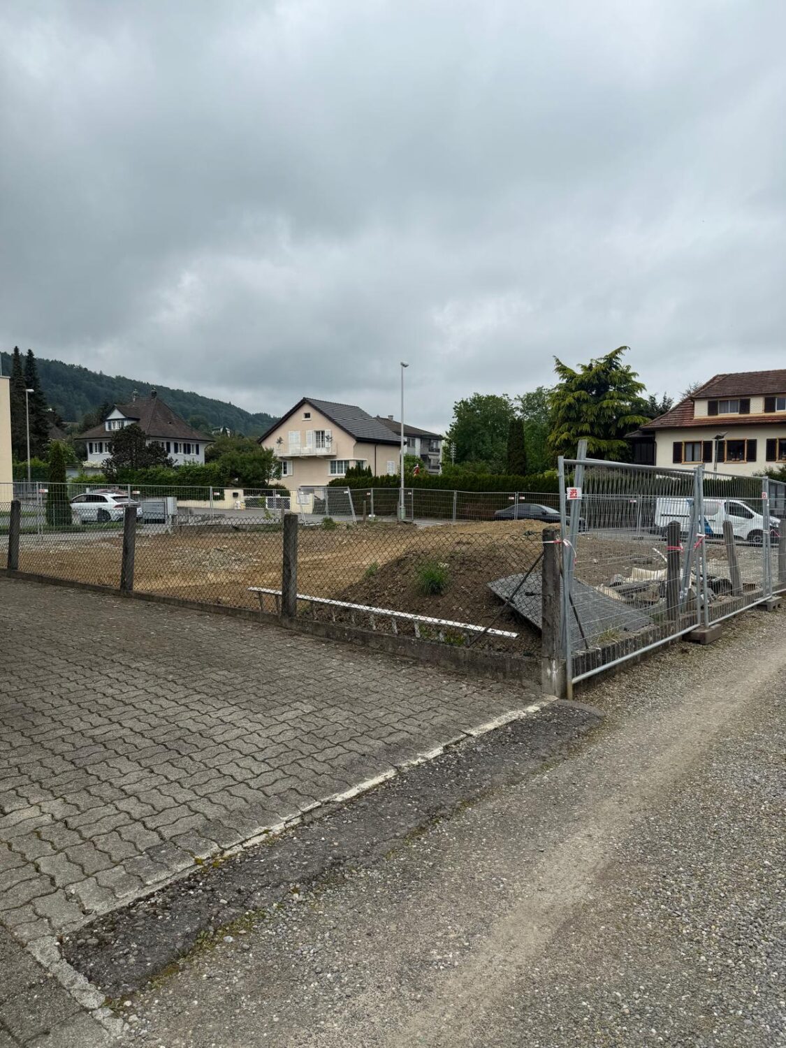 Aktueller Baufortschritt MFH in Herkulesstrasse in AG - Frontalansicht